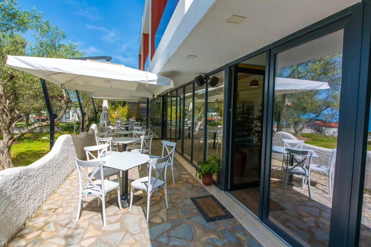 Hildon Eco Hotel Dhërmi